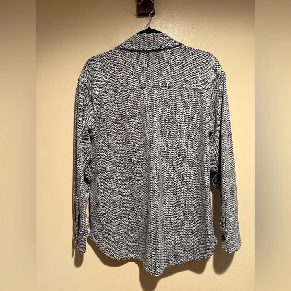 Athleta Textured Shirt Jacket Braiden black & white button down - Picture 8 of 8